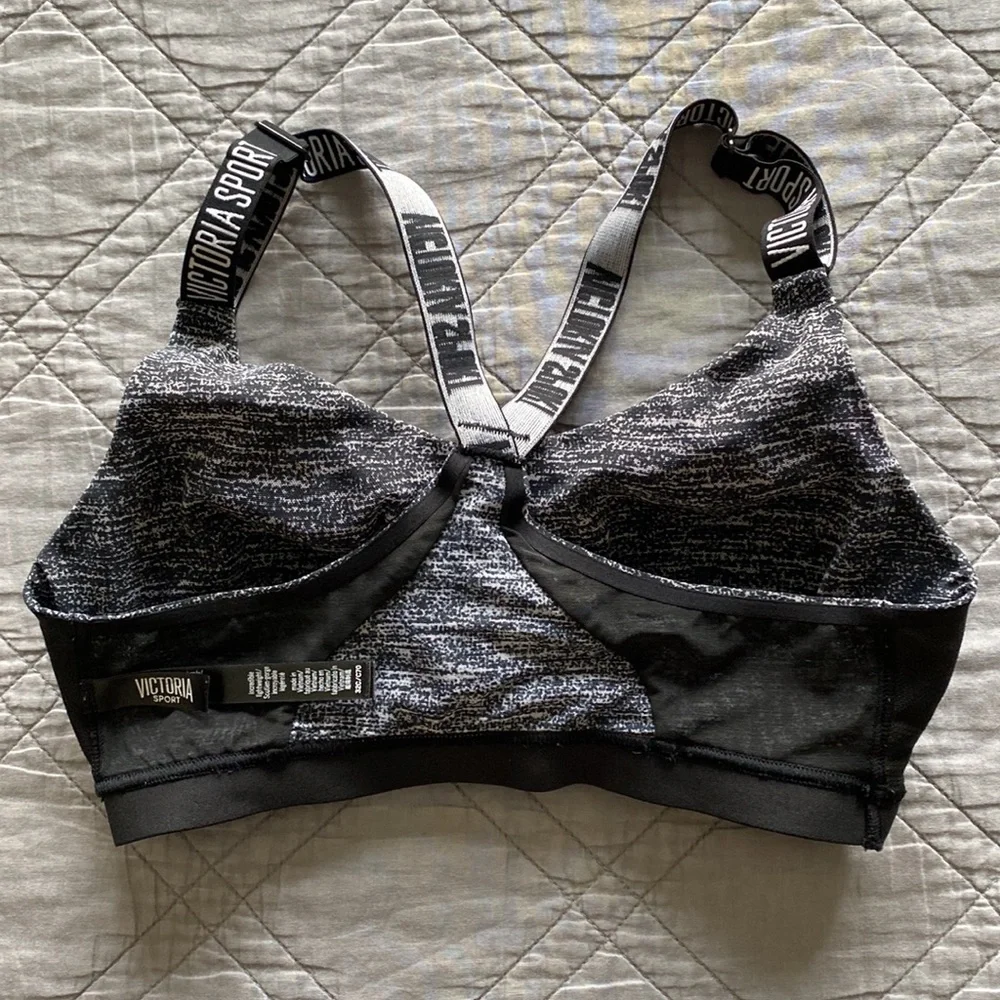 •Victoria’s Secret Sport •Criss-Cross Back Athletic Sports Bra - Picture 4 of 5